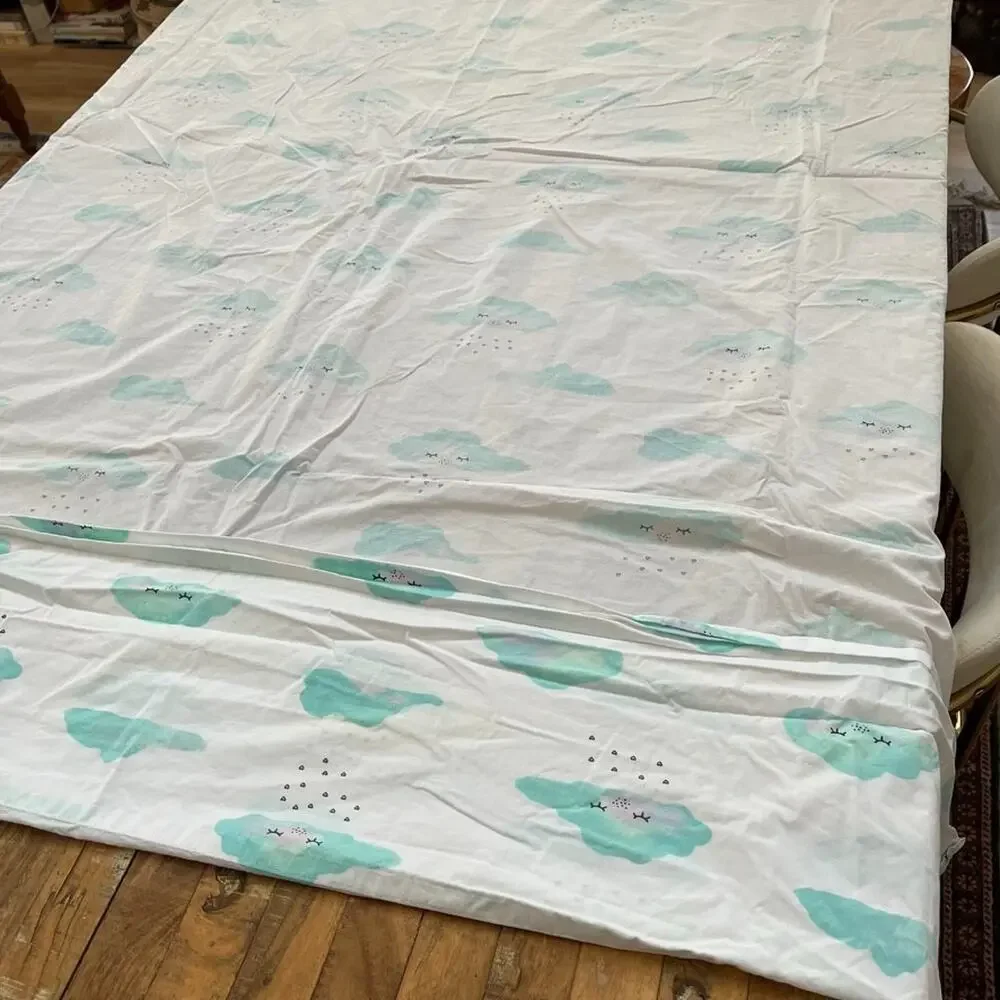 Crate & Kids Organic Cotton Twin Size Sheet Set Watercolor Cloud